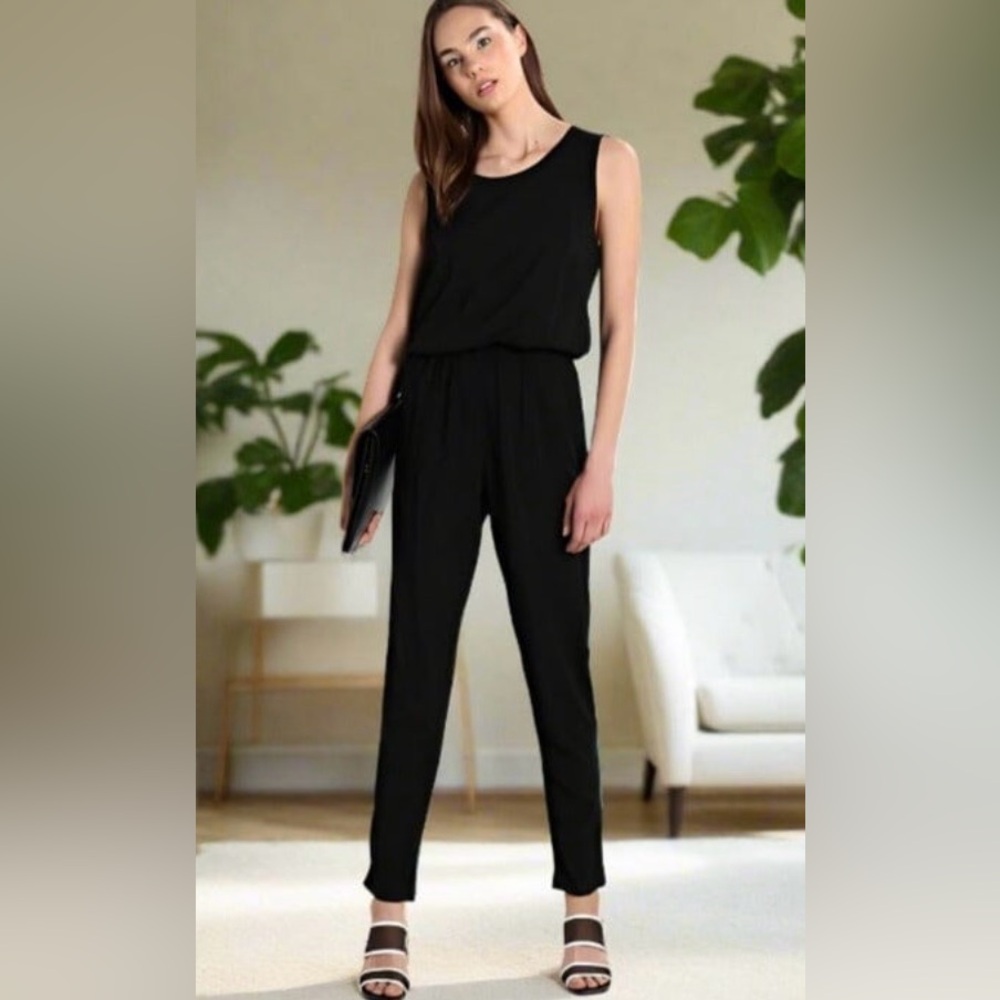 Medium NEW Womens Black Tank Top Jumpsuit One Piece Summer Romper